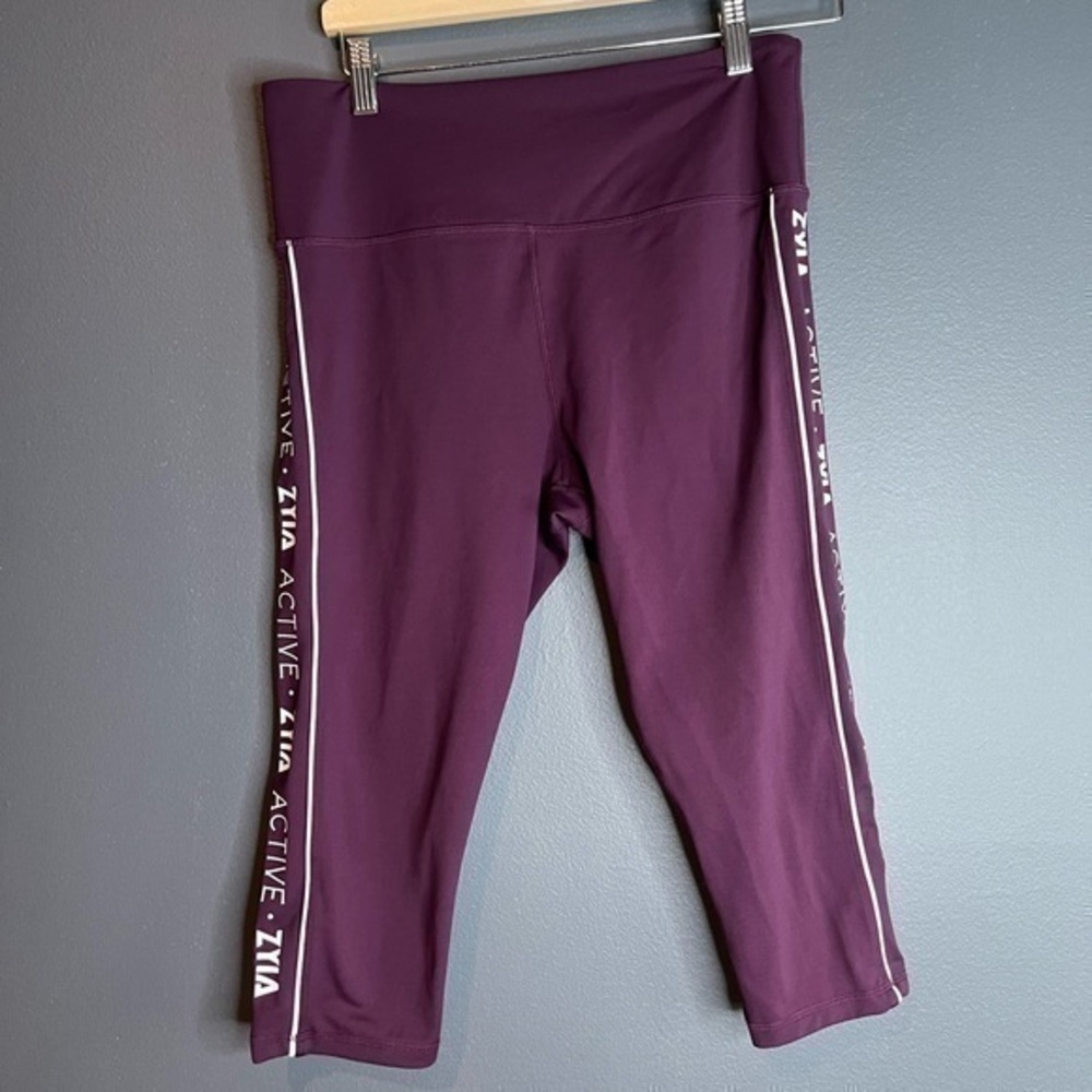 Zyia | cropped leggings